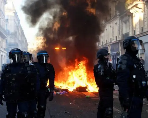 Dreapta radicală europeană transformă haosul urban în capital politic