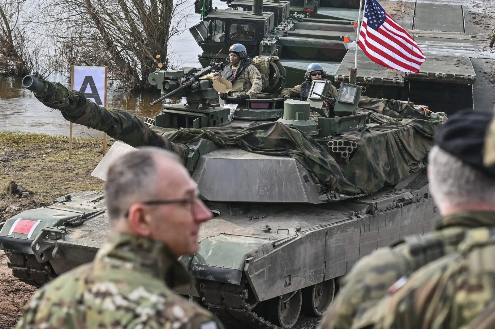 Pentagonul pregătește bazele militare pentru o autonomie totală de 90 de zile în caz de criză
