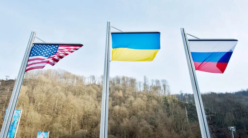 Șase foști ambasadori SUA cer lui Trump să sprijine Ucraina