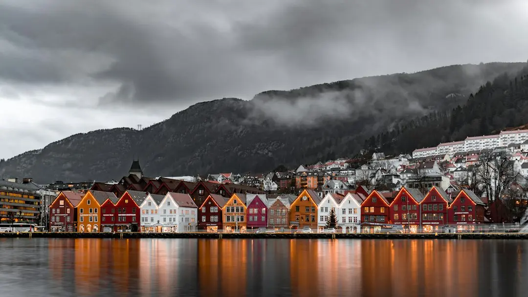 Finlanda și Norvegia nu pot fi mediatori, fiind de partea Ucrainei