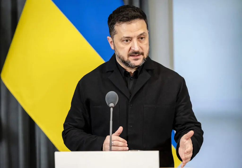 Ucraina și Rusia pregătesc negocieri de pace la Abu Dhabi